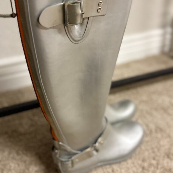 Silver Rainboots - Picture 1 of 2